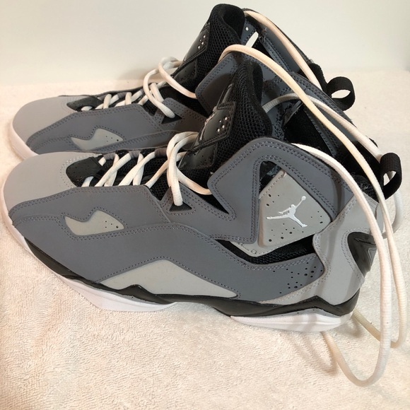 Size 10 - Jordan True Flight Cool Gray IN NEW CONDITION - Picture 7 of 15